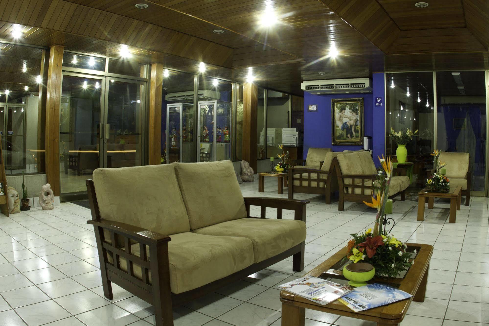 Hotel Mansion Teodolinda Managua Exterior photo